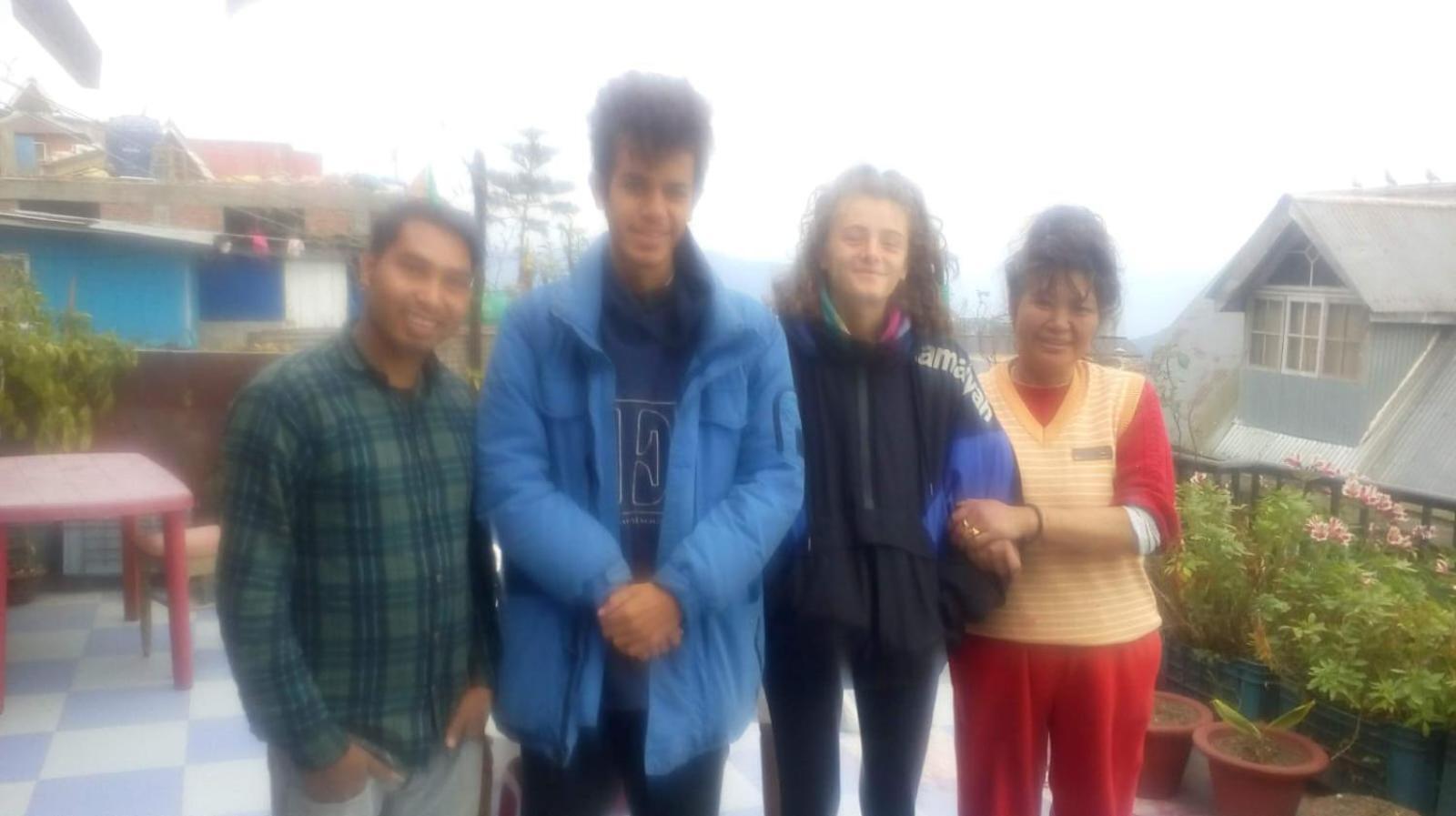 Backpackers Hub Albergue Darjeeling  Exterior foto