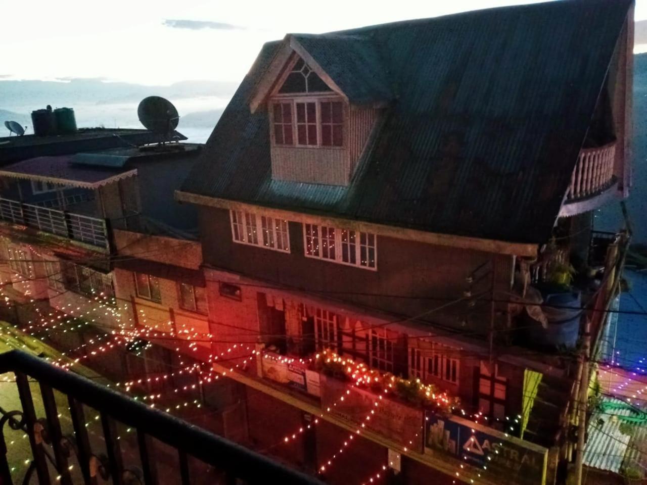 Backpackers Hub Albergue Darjeeling  Exterior foto
